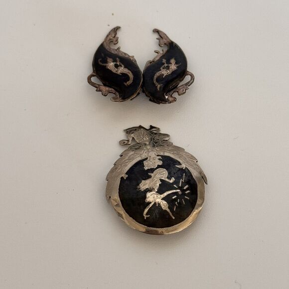 Siam Sterling Silver  Brooch and clip on earrings - Picture 3 of 12